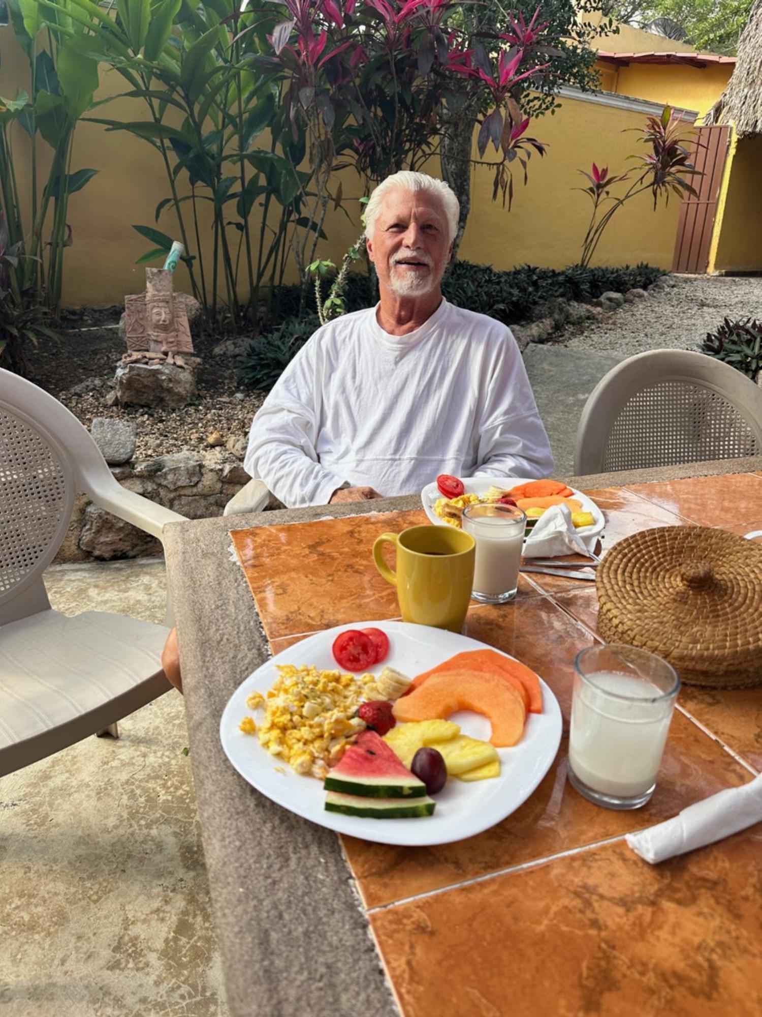 The Pickled Onion B&B And Restaurant Uxmal Санта-Элена Экстерьер фото
